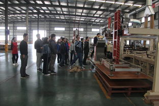 居然之家樂屋裝飾精英團隊赴揚子地板參觀交流，深化木地板合作與創(chuàng)新